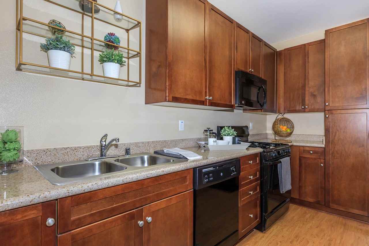 Meridian Place Apartment Homes - Photo 3 of 29