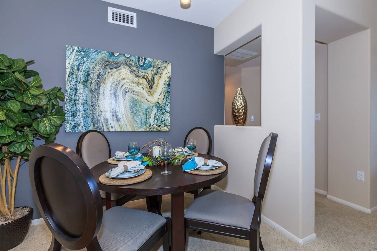 Meridian Place Apartment Homes - Photo 4 of 29