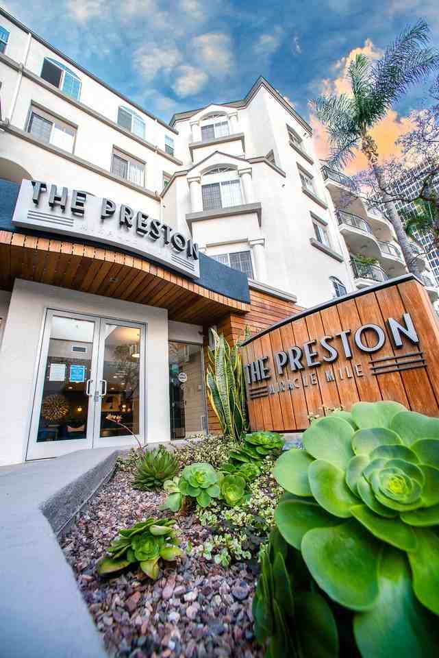 The Preston Miracle Mile Apartments - Photo 6 of 50