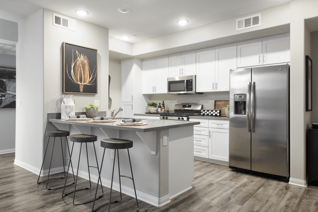 Mitchell Place Apartments - Photo 3 of 24