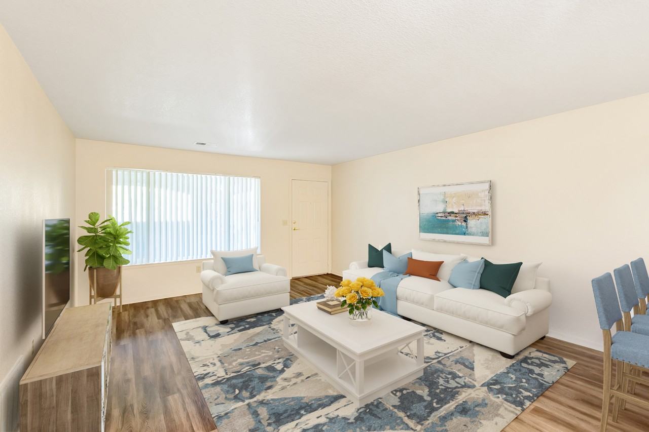 Silver Lake Apartments - Photo 5 of 16