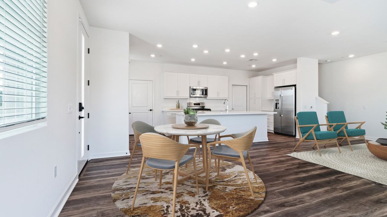 Merge 56 - Photo 2 of 21