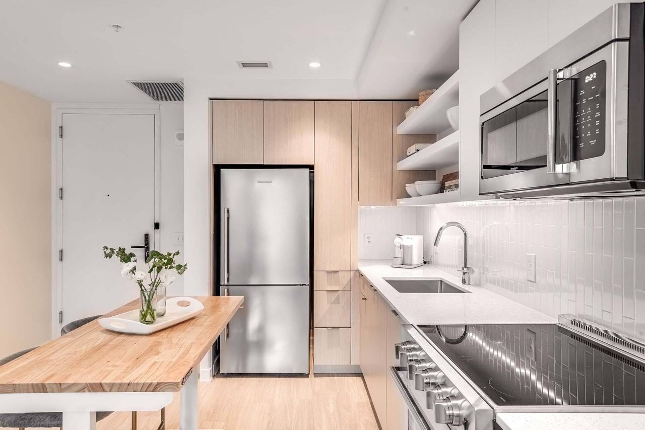 Signal House - Photo 2 of 43