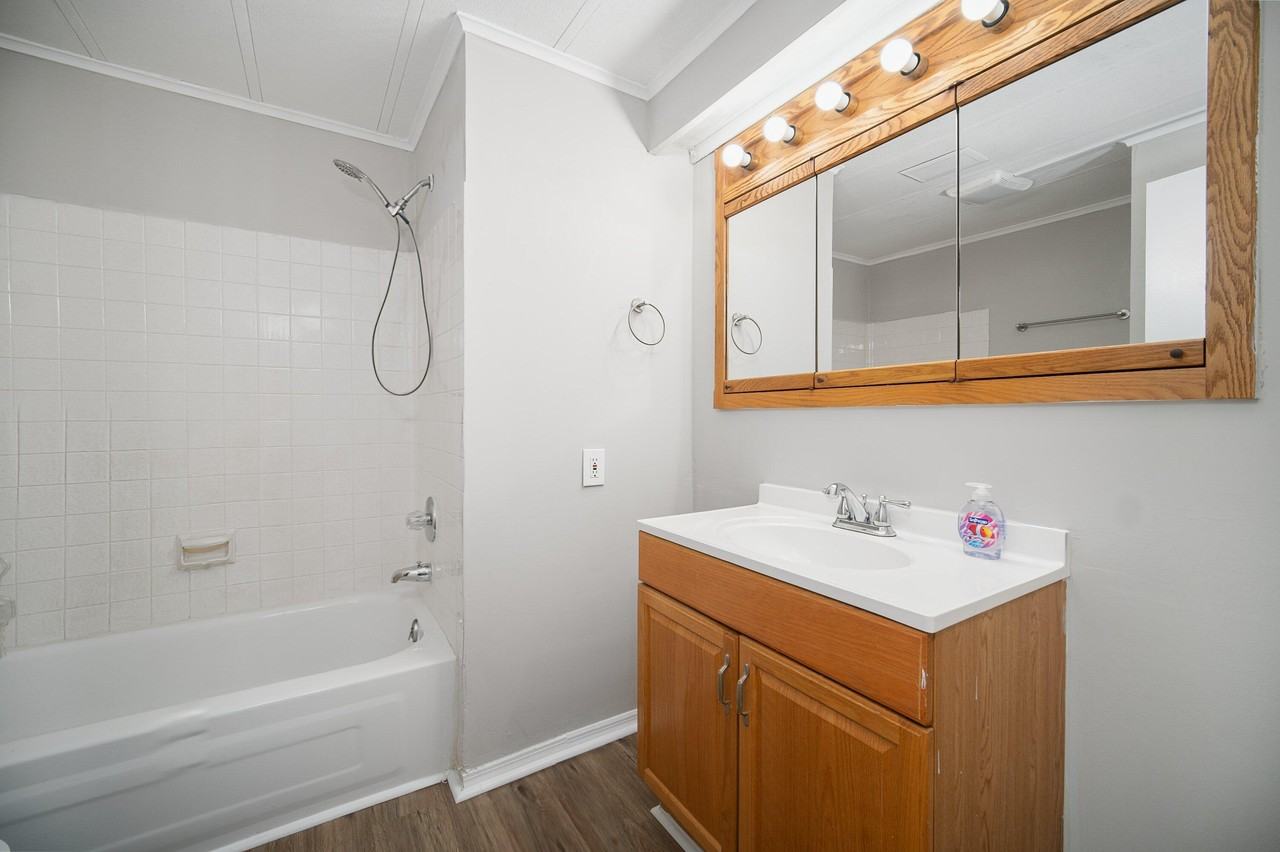 Longchamp Dr - Photo 4 of 25