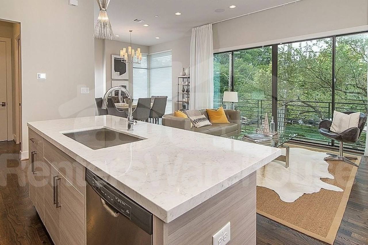 1004 California St - Photo 2 of 10