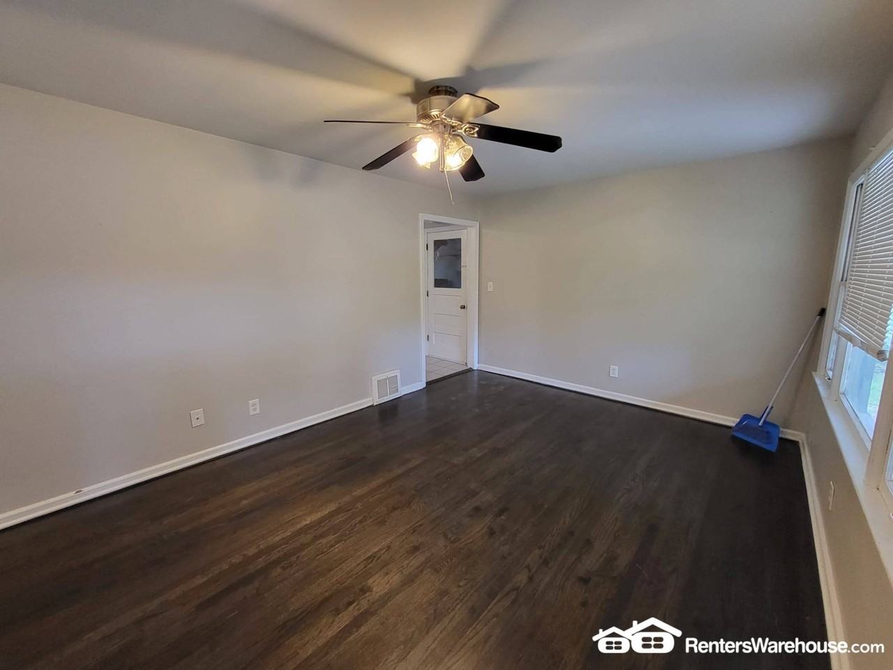 9131 Washington St - Photo 3 of 10