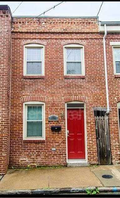 132 S Chapel St - Photo 2 of 10