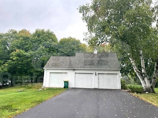 40 Stubbs Bay Rd - Photo 2 of 10