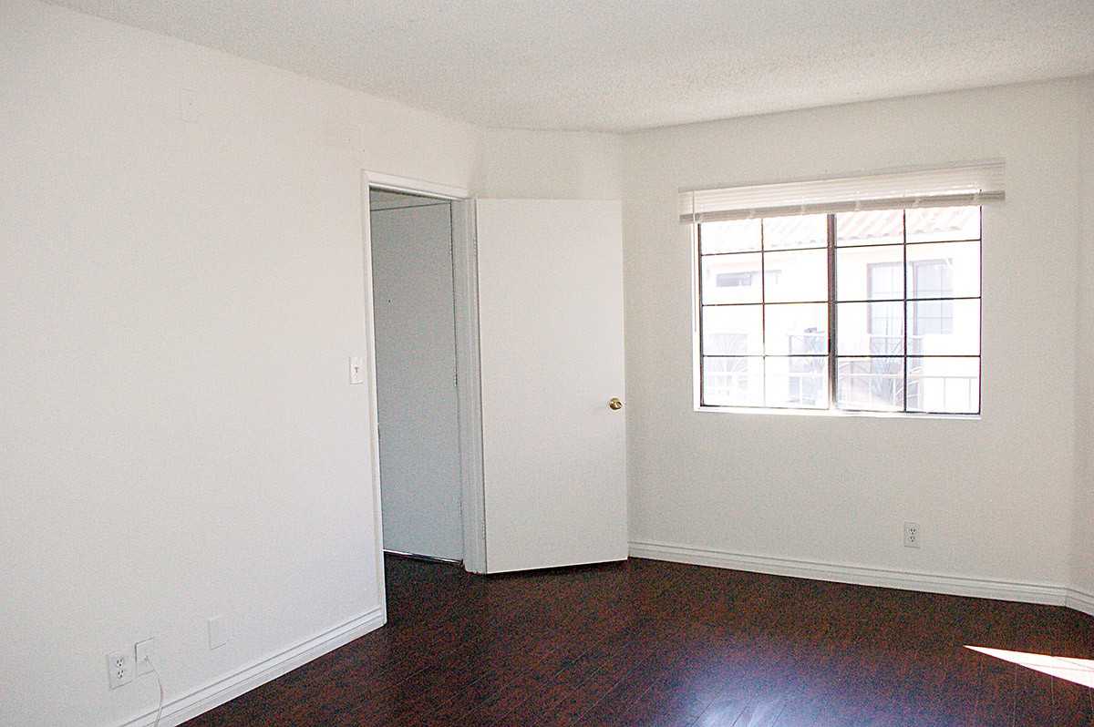 12279 Osborne Street #216 - Photo 5 of 14