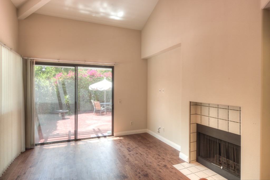 13 Coronado Ct - Photo 3 of 11
