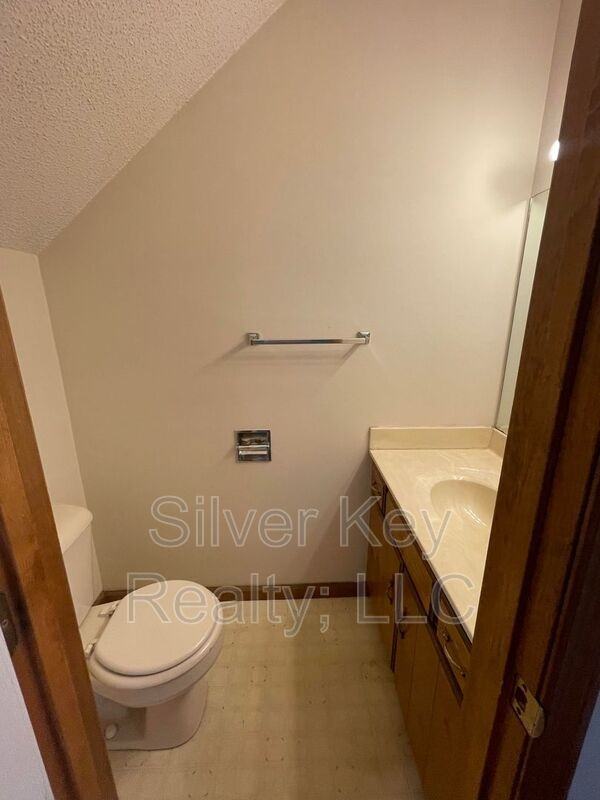 W Madison Ave #1787 - Photo 5 of 12