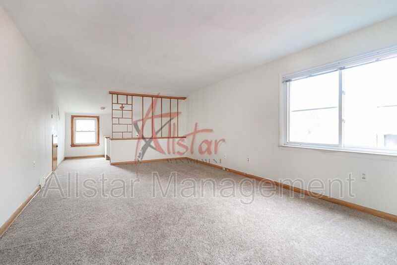 4902 East Blvd #UP - Photo 5 of 19