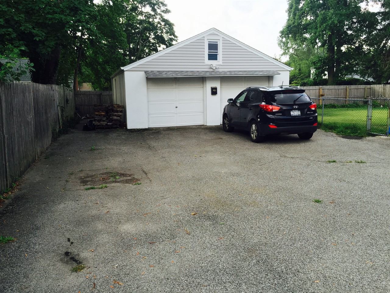 733 14th St - Photo 2 of 14