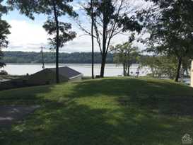 48 Riverview St  