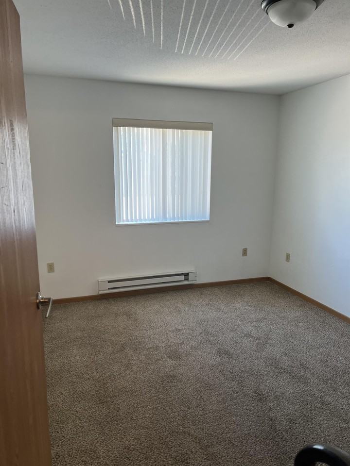 1120 Pine St #1120 - Photo 4 of 9