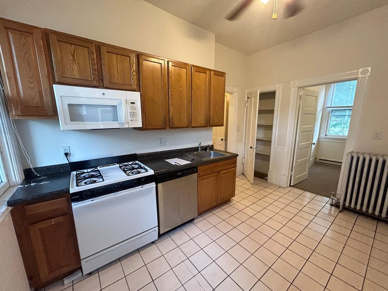 319 N Pinckney St #1 - Photo 5 of 25