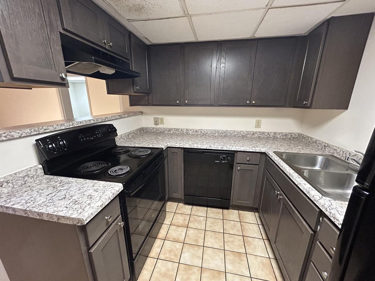 115 E Gorham St #4 - Photo 2 of 28
