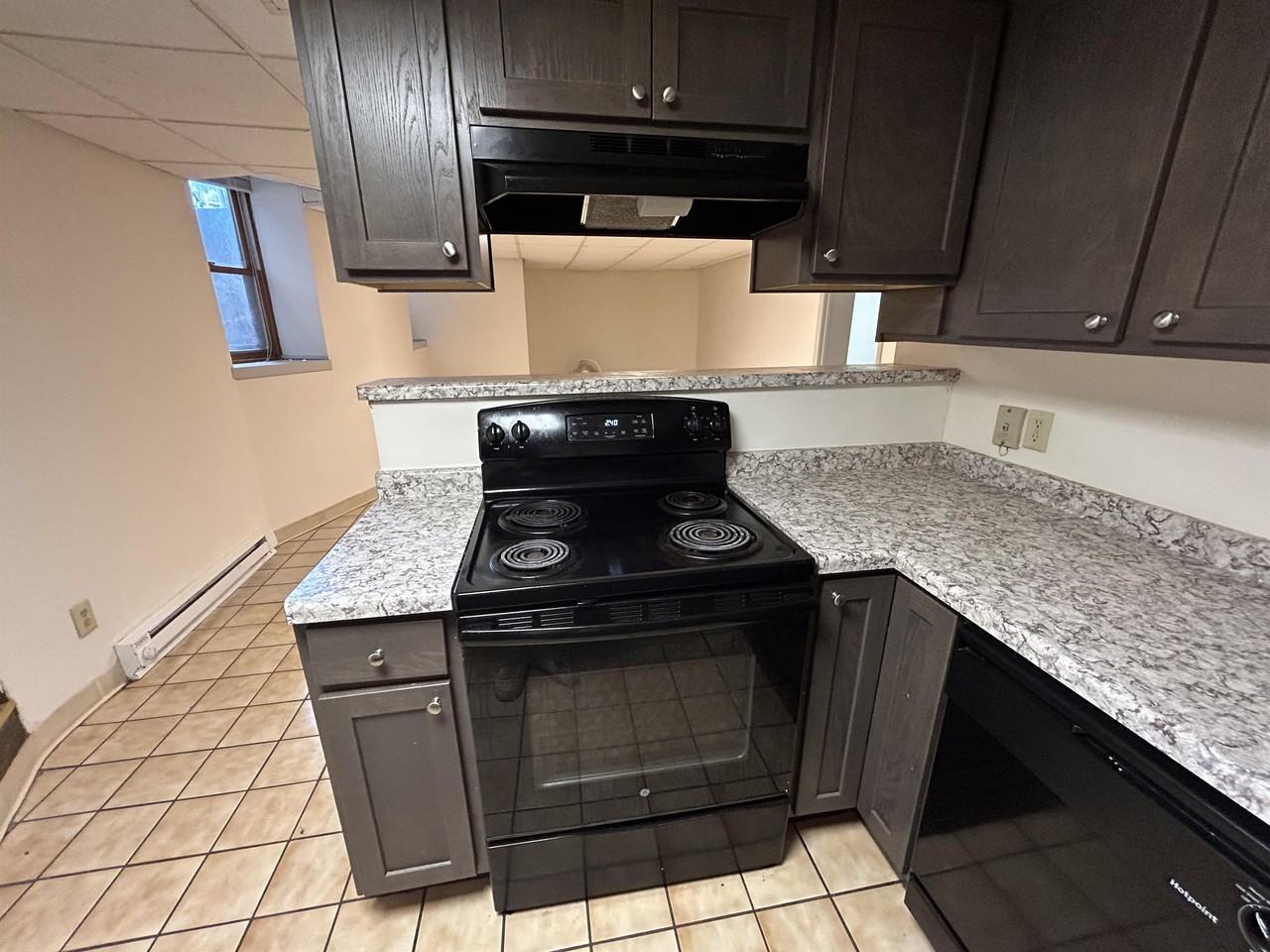 115 E Gorham St #4 - Photo 4 of 28