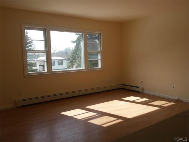 6 Valley Forge Way - Photo 3 of 10