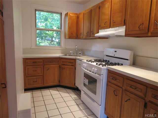 8 Stokes Rd - Photo 2 of 11