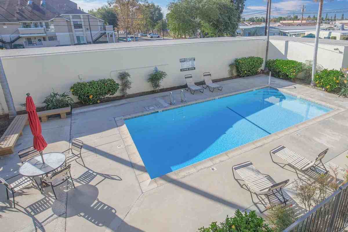 7802 Samura Pl - Photo 7 of 12