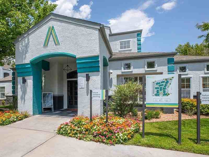 3305 Calle Cuervo Nw - Photo 7 of 50