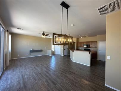 7532 W Ranchers Dr - Photo 3 of 32