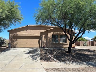 7532 W Ranchers Dr - Photo 2 of 32