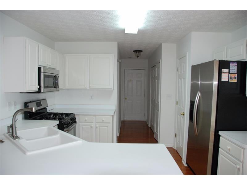 1525 Pinebreeze Dr - Photo 3 of 13