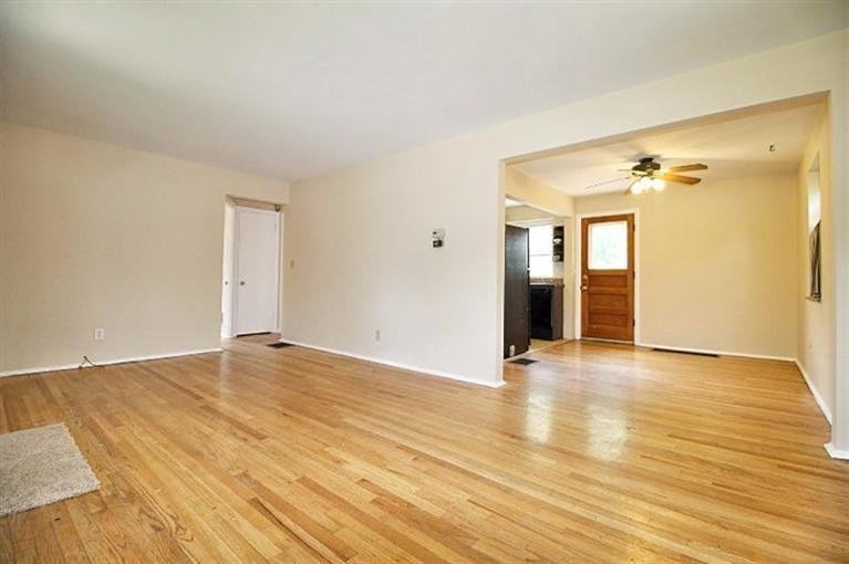 1143 Joetta Dr - Photo 3 of 8