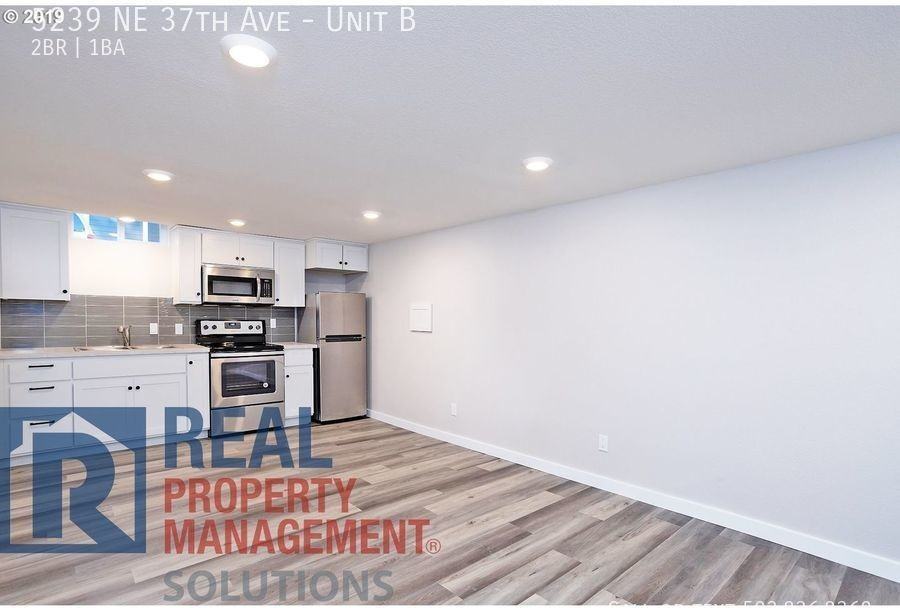5239 Ne 37th Ave #B - Photo 2 of 12