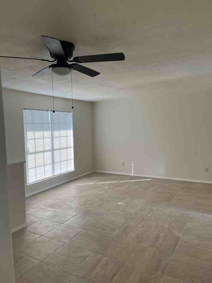 121 Vista Way #121 - Photo 3 of 10