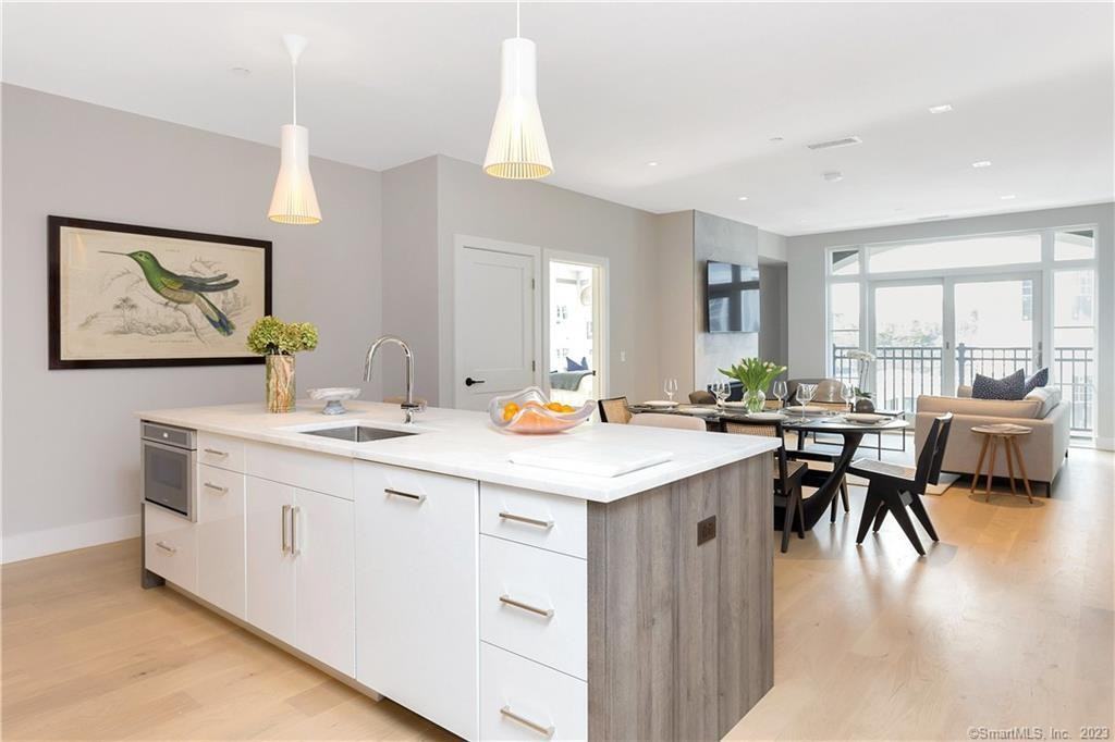 21 Maple St #206 - Photo 2 of 5