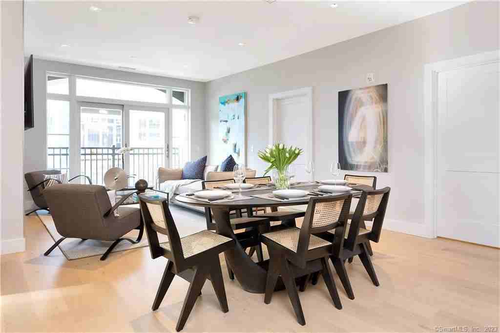 21 Maple St #206 - Photo 3 of 5