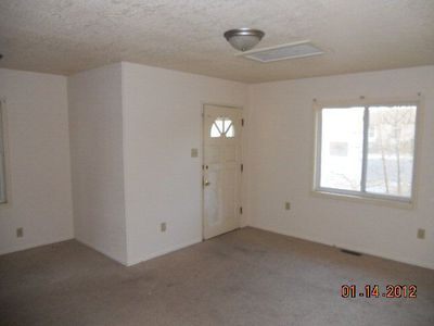 2910 3rd Ave - Photo 2 of 10