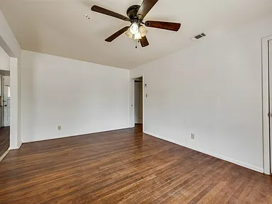 715 Jefferson St - Photo 2 of 10