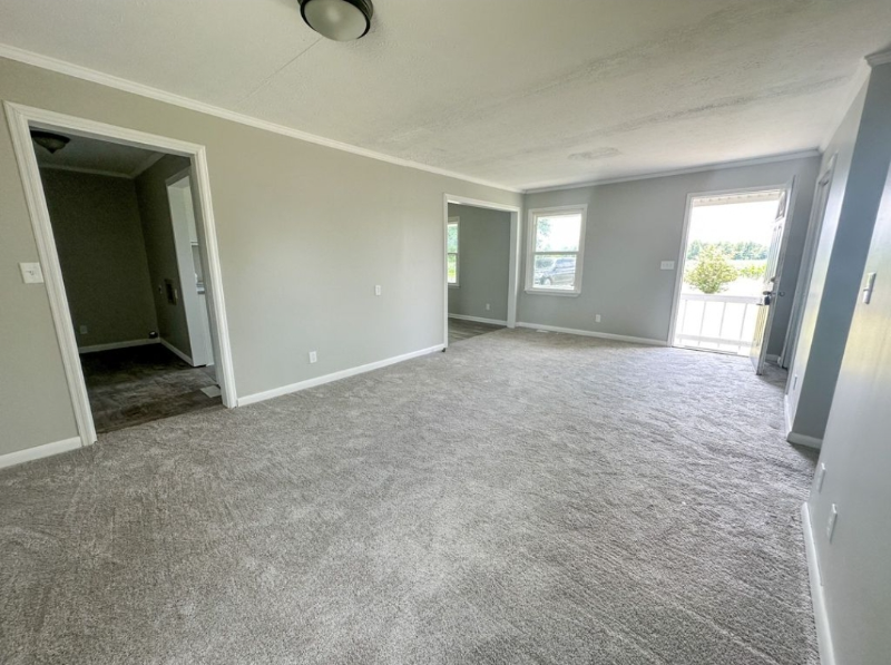 5513 Patterson Road - Photo 6 of 11