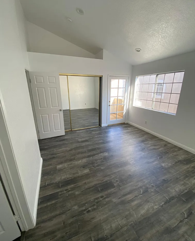 1647 E 68th St - Photo 2 of 10