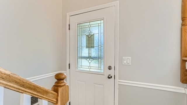 2212 Apache Ln - Photo 2 of 12