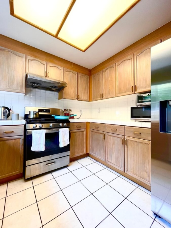 100 N Sierra Bonita Ave - Photo 3 of 8