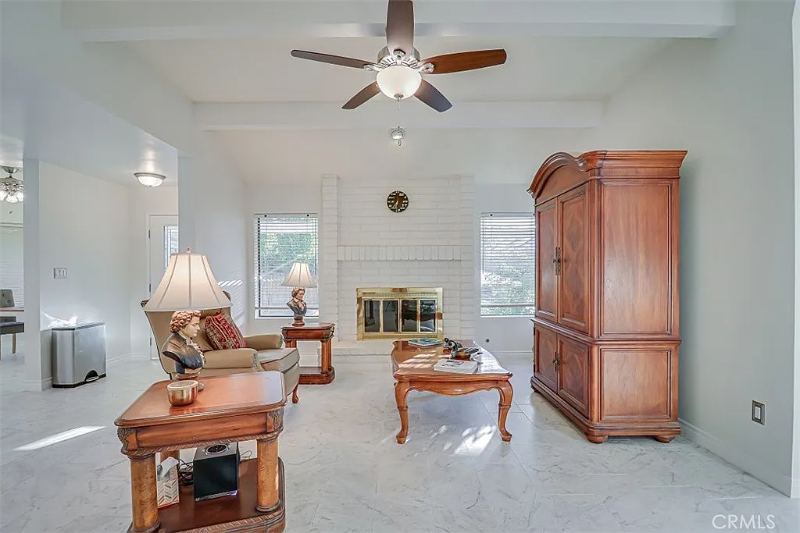 9509 Greenhaven Ct - Photo 2 of 10