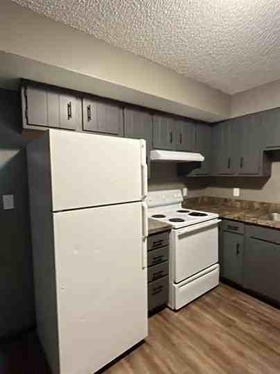 2512 R - Photo 3 of 9