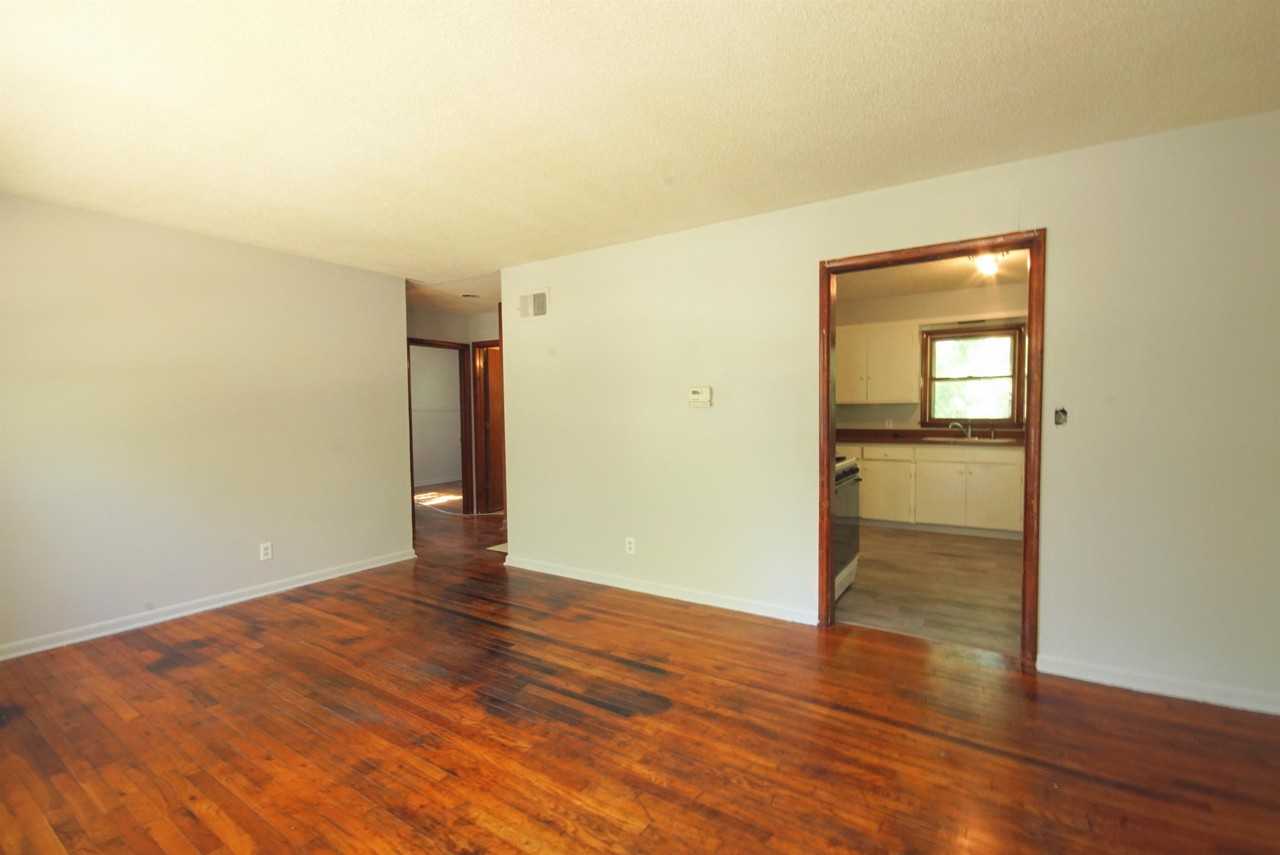 2731 Se Massachusetts Ave #1 - Photo 2 of 8