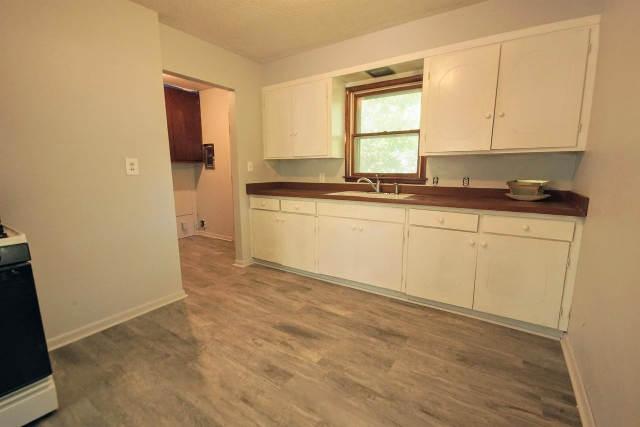 2731 Se Massachusetts Ave #1 - Photo 3 of 8