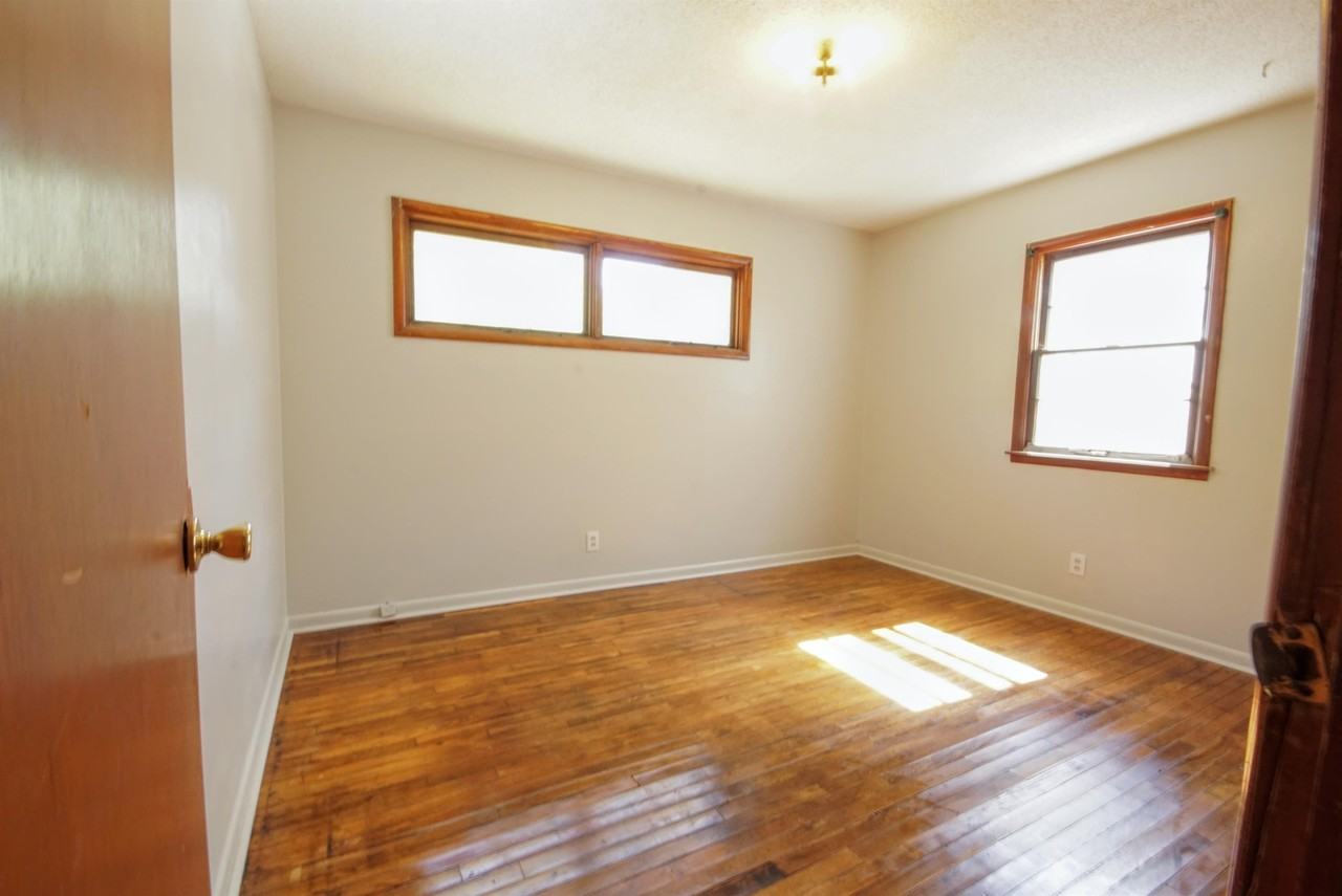 2731 Se Massachusetts Ave #1 - Photo 4 of 8