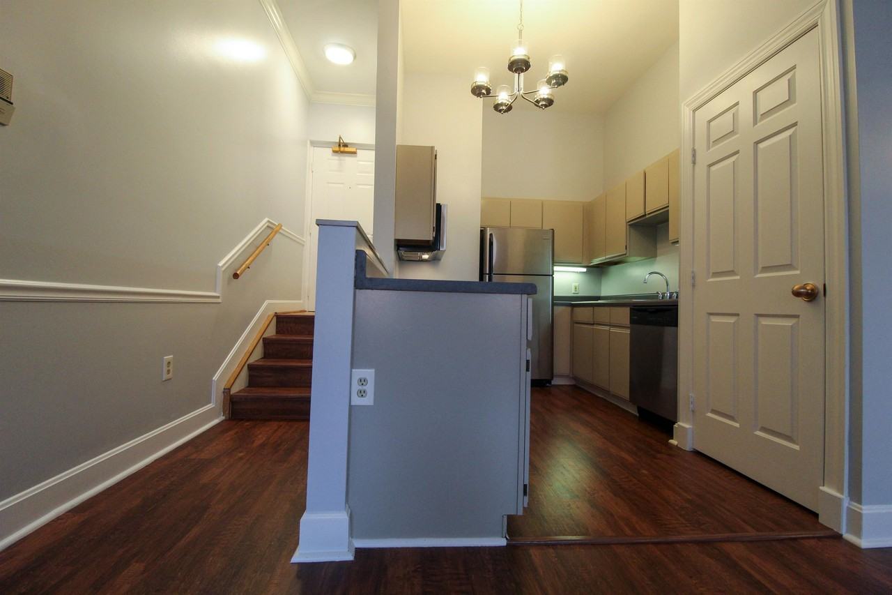 432 Hopkins Street-3 #3 - Photo 6 of 29