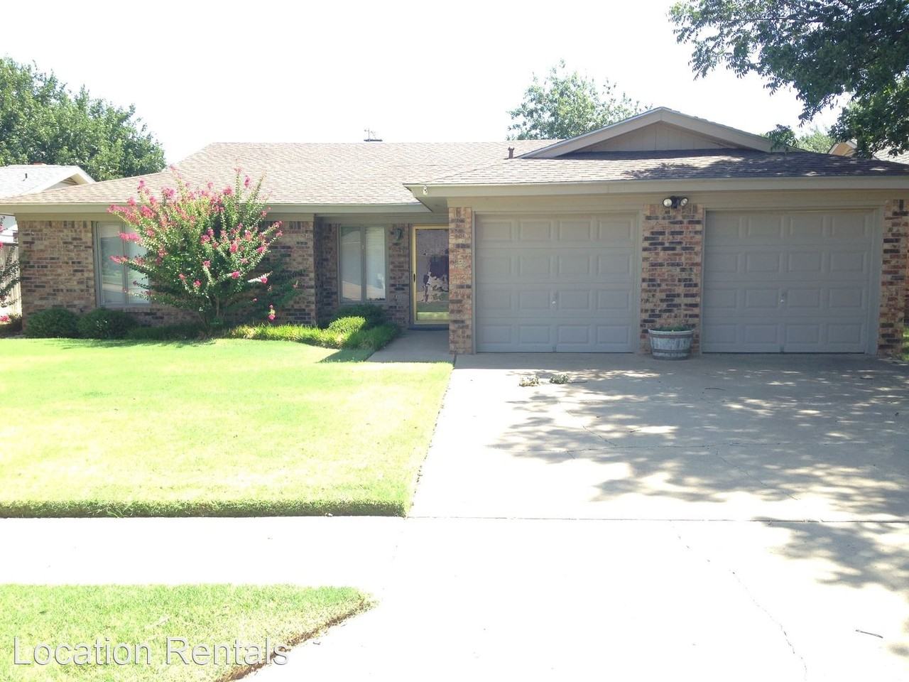 8605 Jordan Dr - Photo 2 of 14