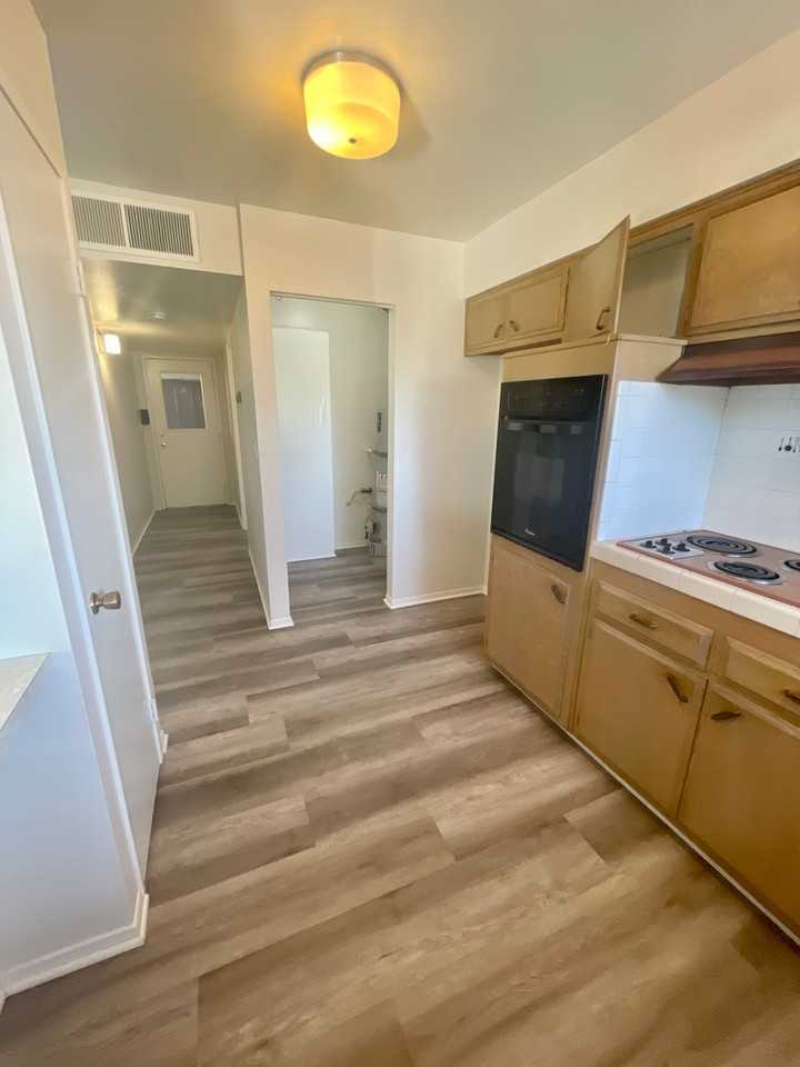 26296 Cherry Hills Blvd #1 - Photo 4 of 15