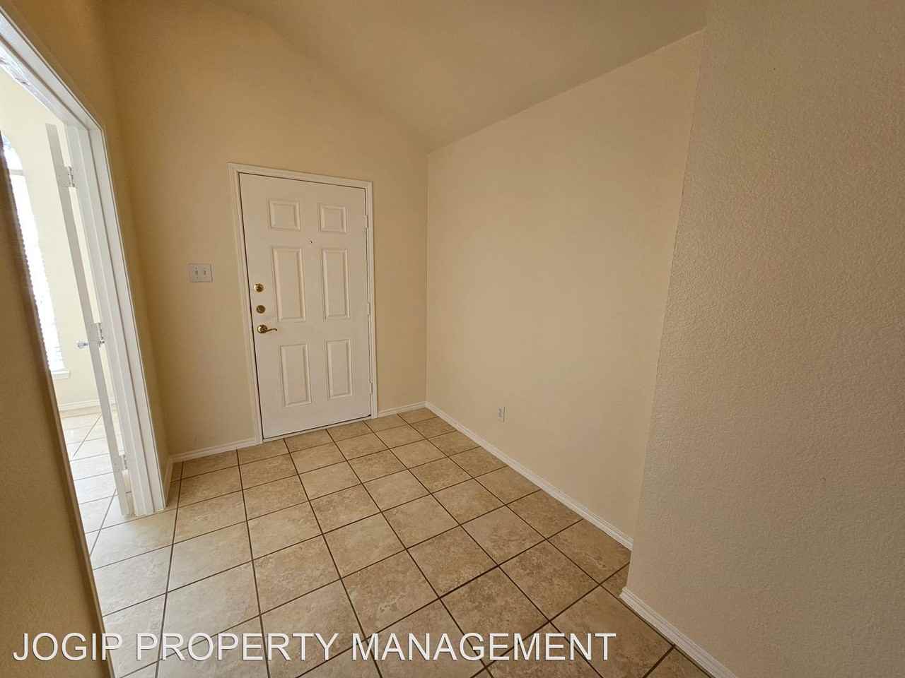 2110 Athabasca Falls Dr - Photo 3 of 29