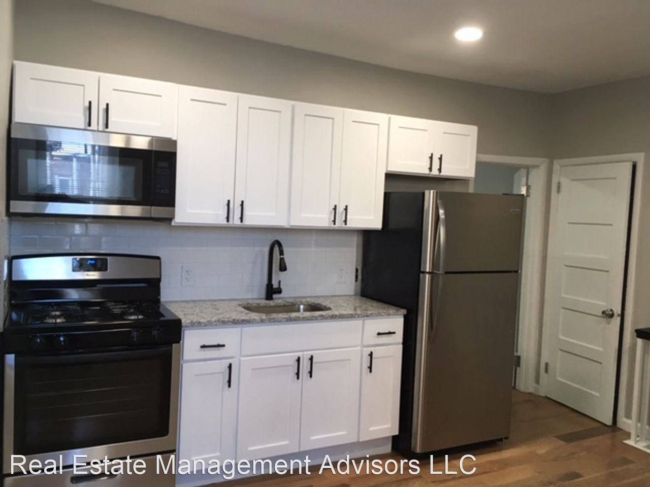 6109 Reedland Street - Photo 3 of 11